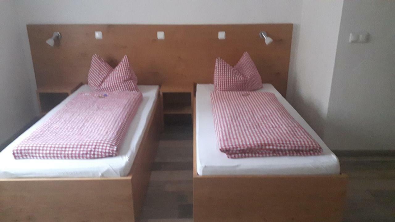 Gaestehaus Engelhard Pension Karbach  Eksteriør billede